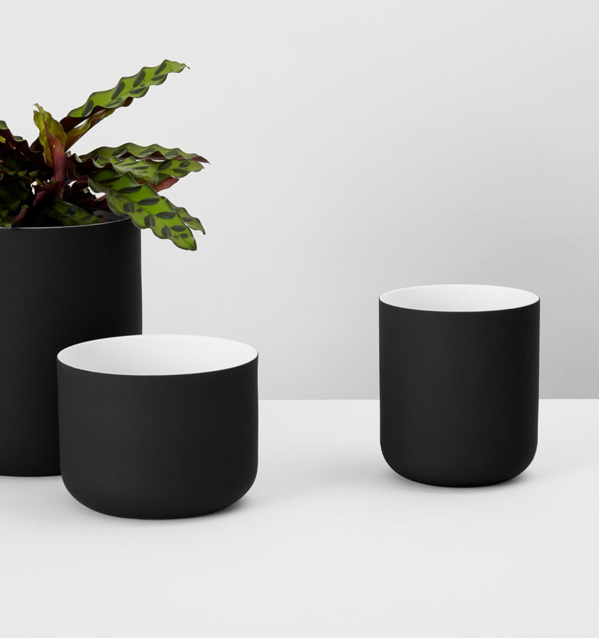 Middle of Nowhere | Minna Planter Black Medium