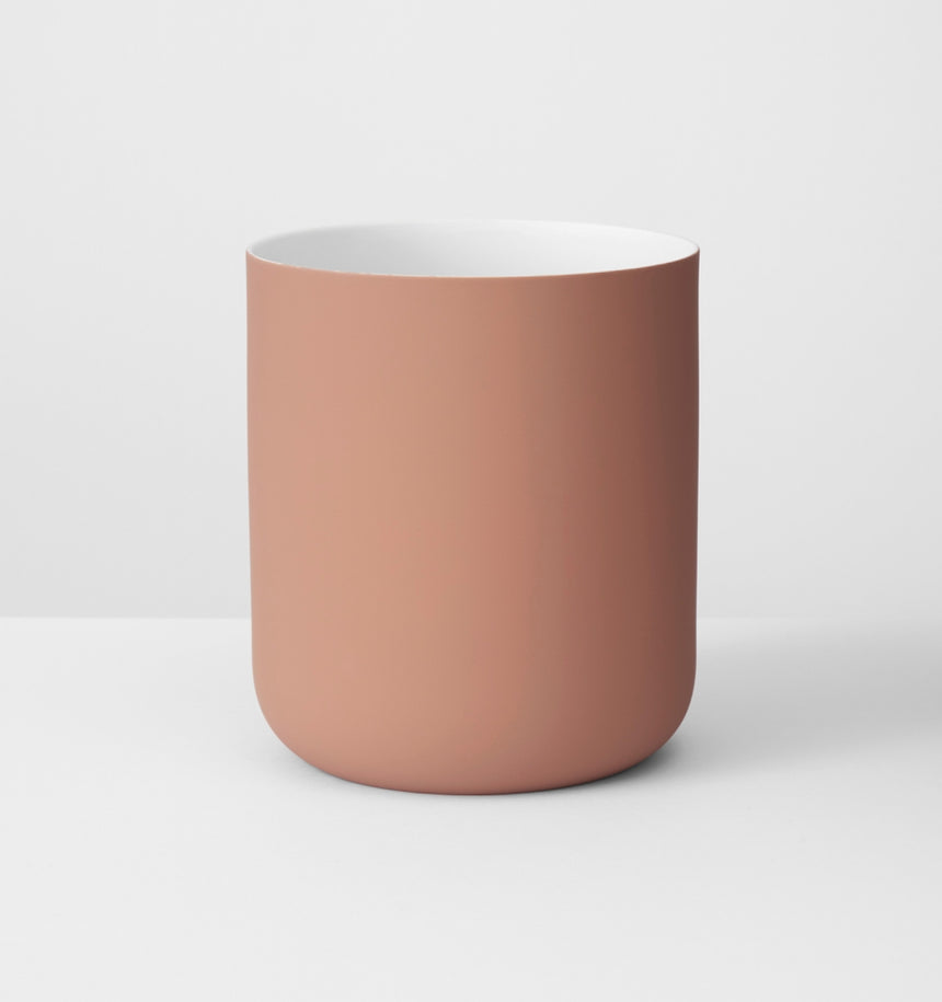 Middle of Nowhere | Minna Planter Rust Large