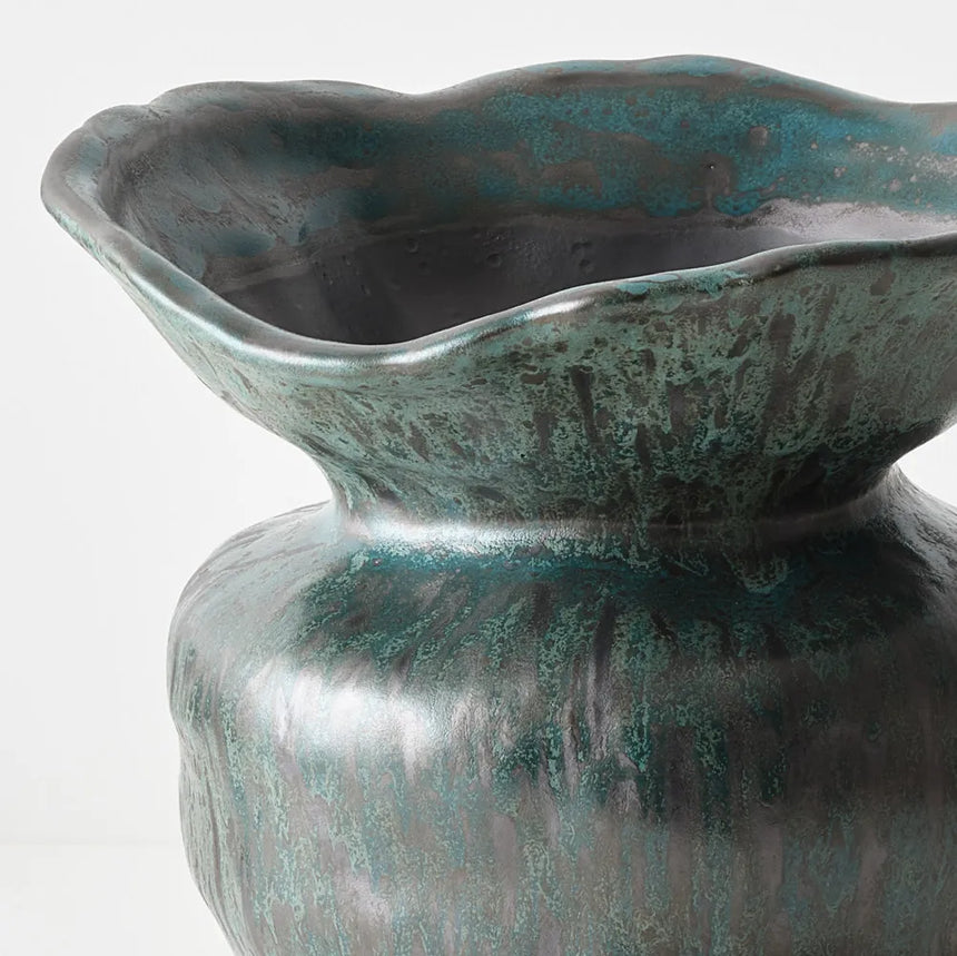 Offshoot || Meli Vase