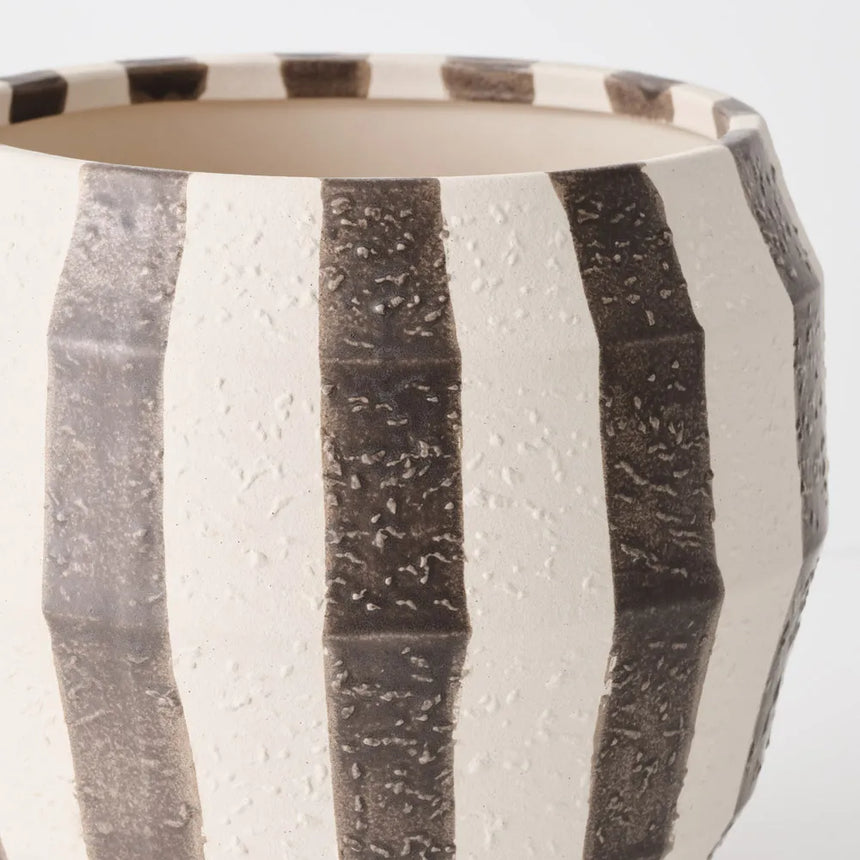 Offshoot || Oreio Pot Chocolate Brown