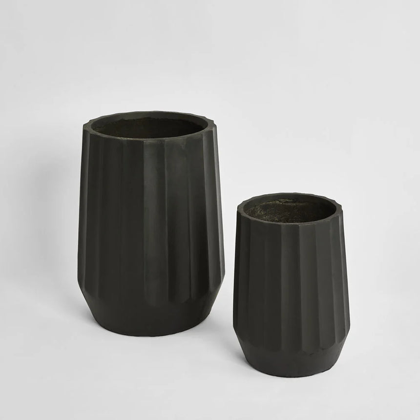Florabelle Living  |  Ripple Planter Black
