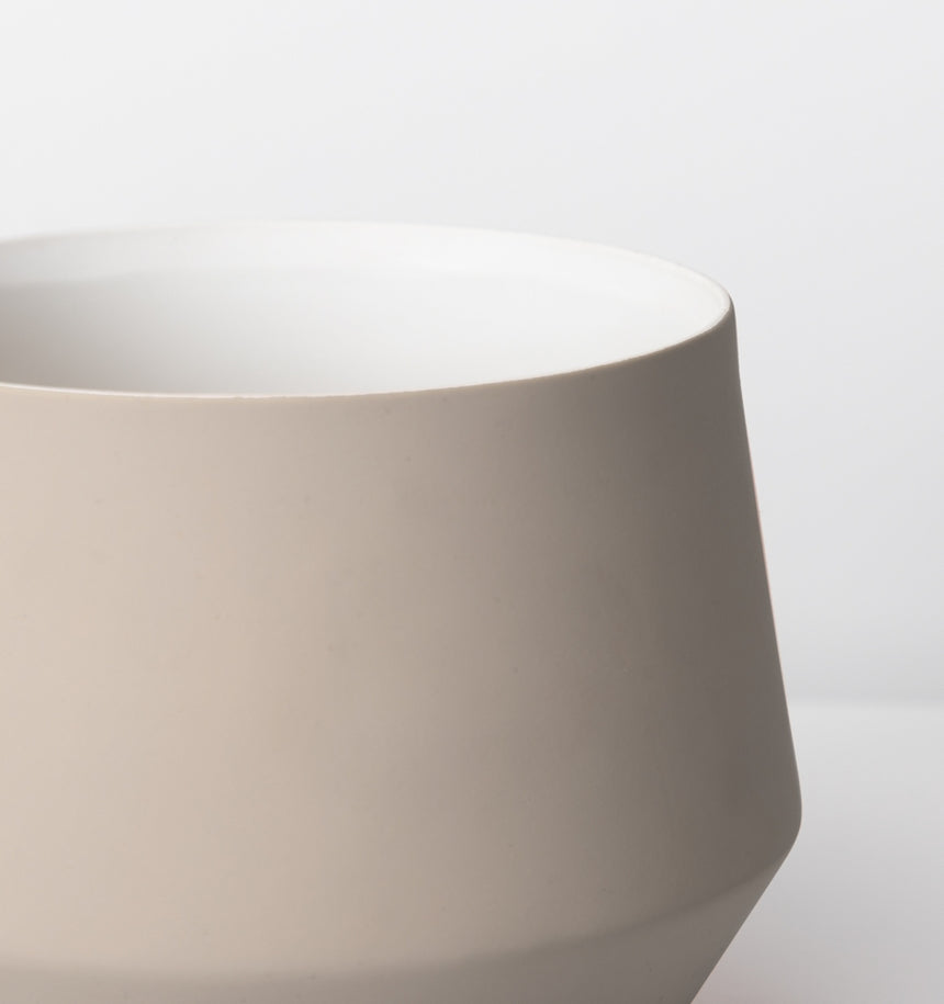 Middle of Nowhere | Samso Planter Sand Small