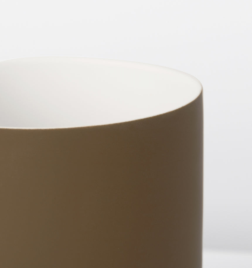 Middle of Nowhere | Fergus Planter Earth Medium