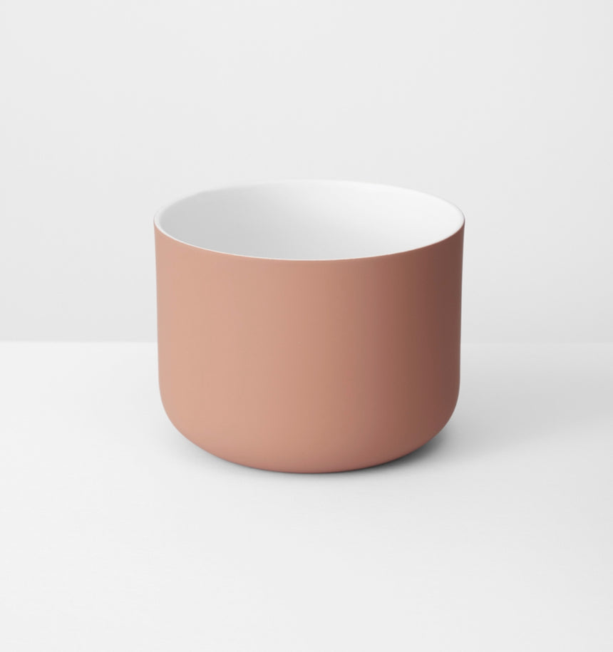 Middle of Nowhere | Minna Planter Rust Small