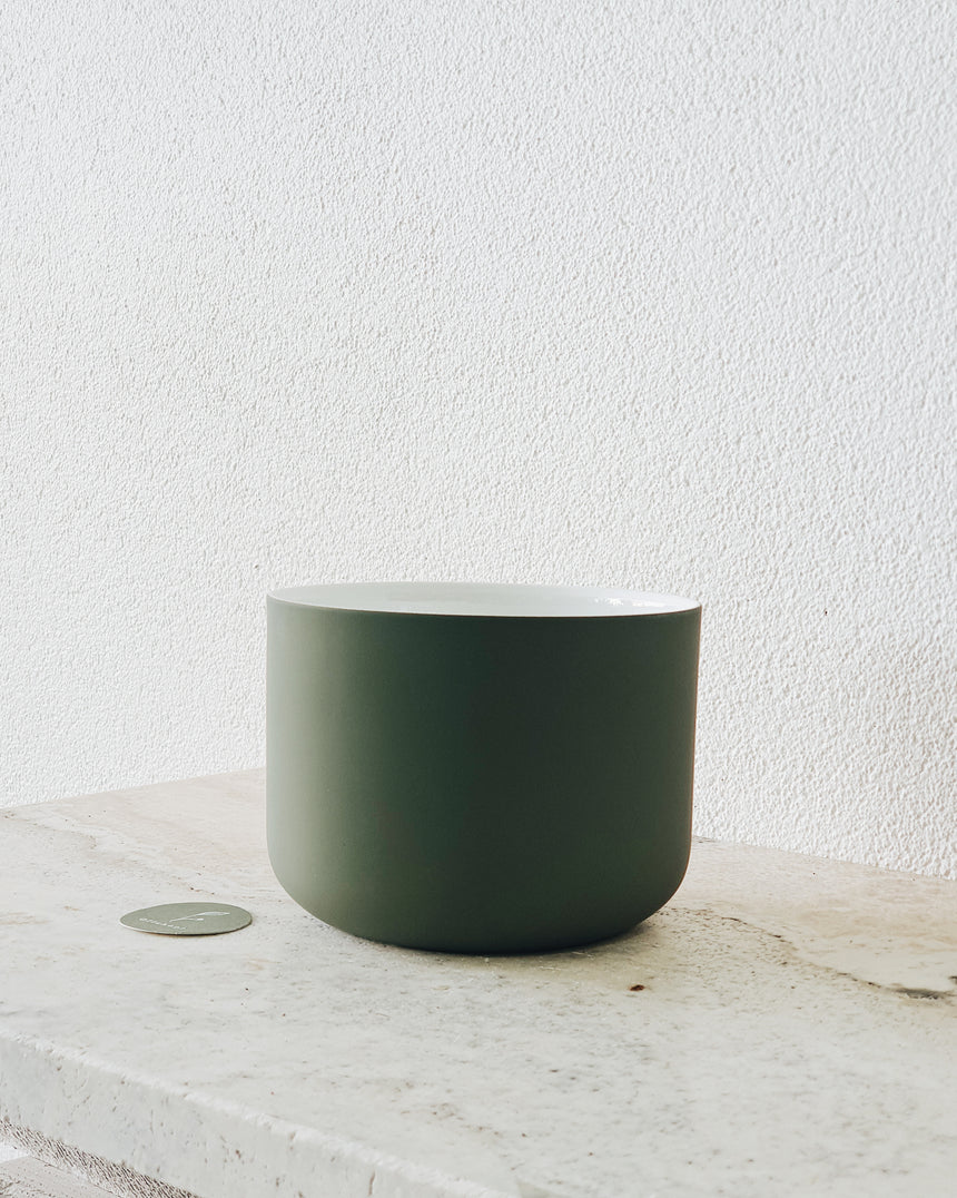 Middle of Nowhere | Minna Planter Olive Small