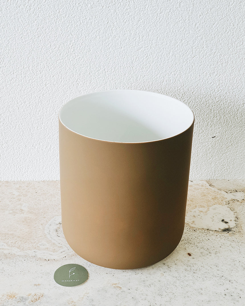 Middle of Nowhere | Minna Planter Earth Large