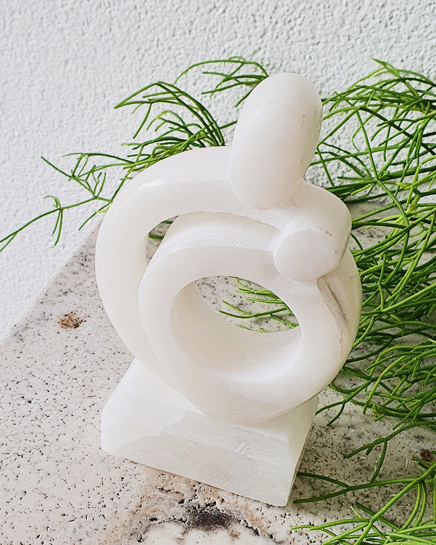 Bloomingville | Alabaster Embrace Sculpture