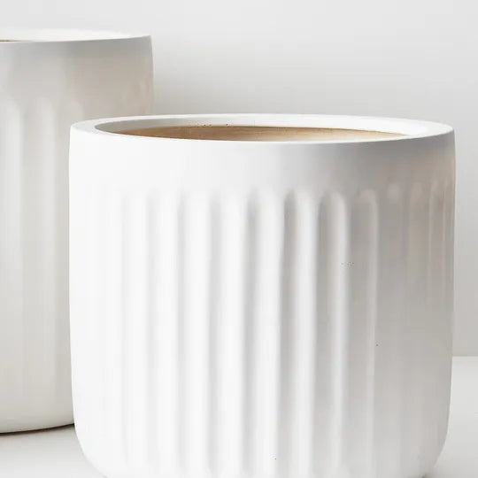 Offshoot | Pleat Round Planter White